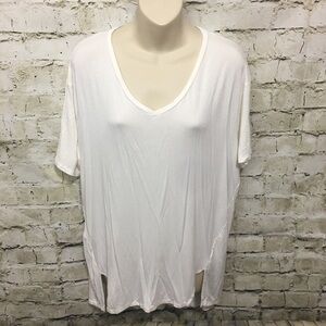 🌻 Population Cream V Neck Tunic Top